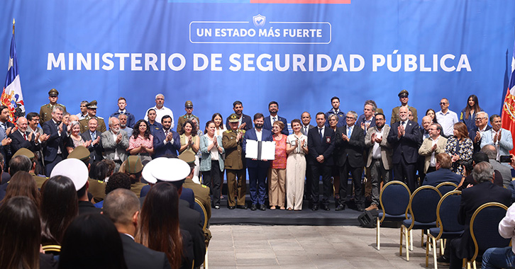 Director General participa en promulgación del Ministerio de Seguridad Pública